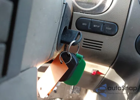 2005 Ford F-150 Fx4/Lariat/Xl/Xlt из США, поврежденный, VIN 1FTPX14525NB79464